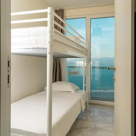 ヴィラ Bodrum Adabuku Luks 2+1 Ozel Plaj Ve Havuzlu