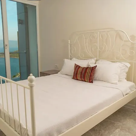 ヴィラ Bodrum Adabuku Luks 2+1 Ozel Plaj Ve Havuzlu *